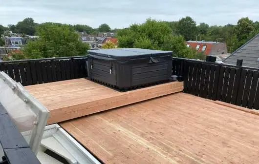Versteviging dakterras voor jacuzzi